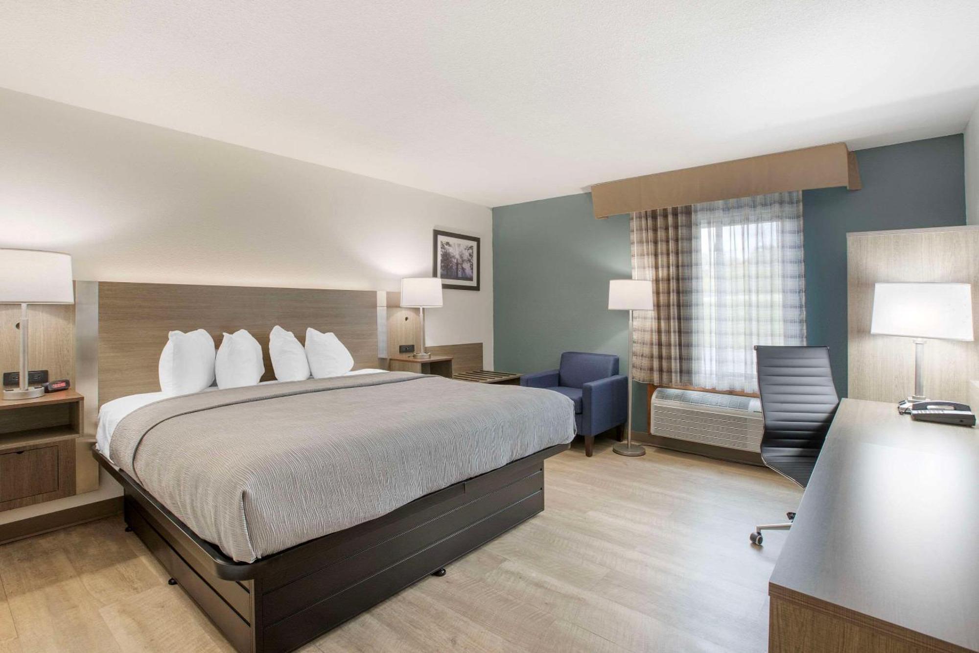 Quality Inn Newton At I-80 מראה חיצוני תמונה