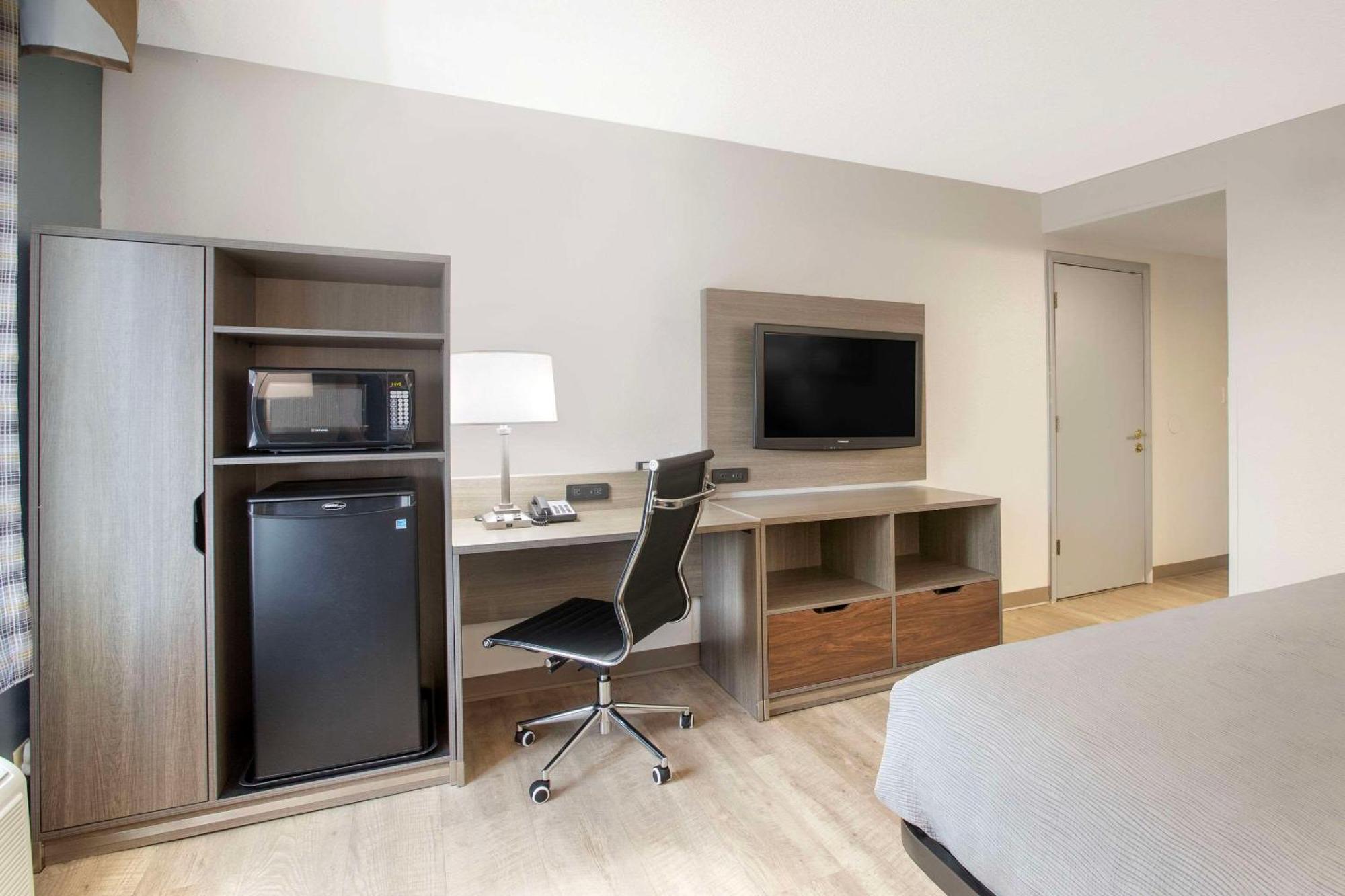 Quality Inn Newton At I-80 מראה חיצוני תמונה