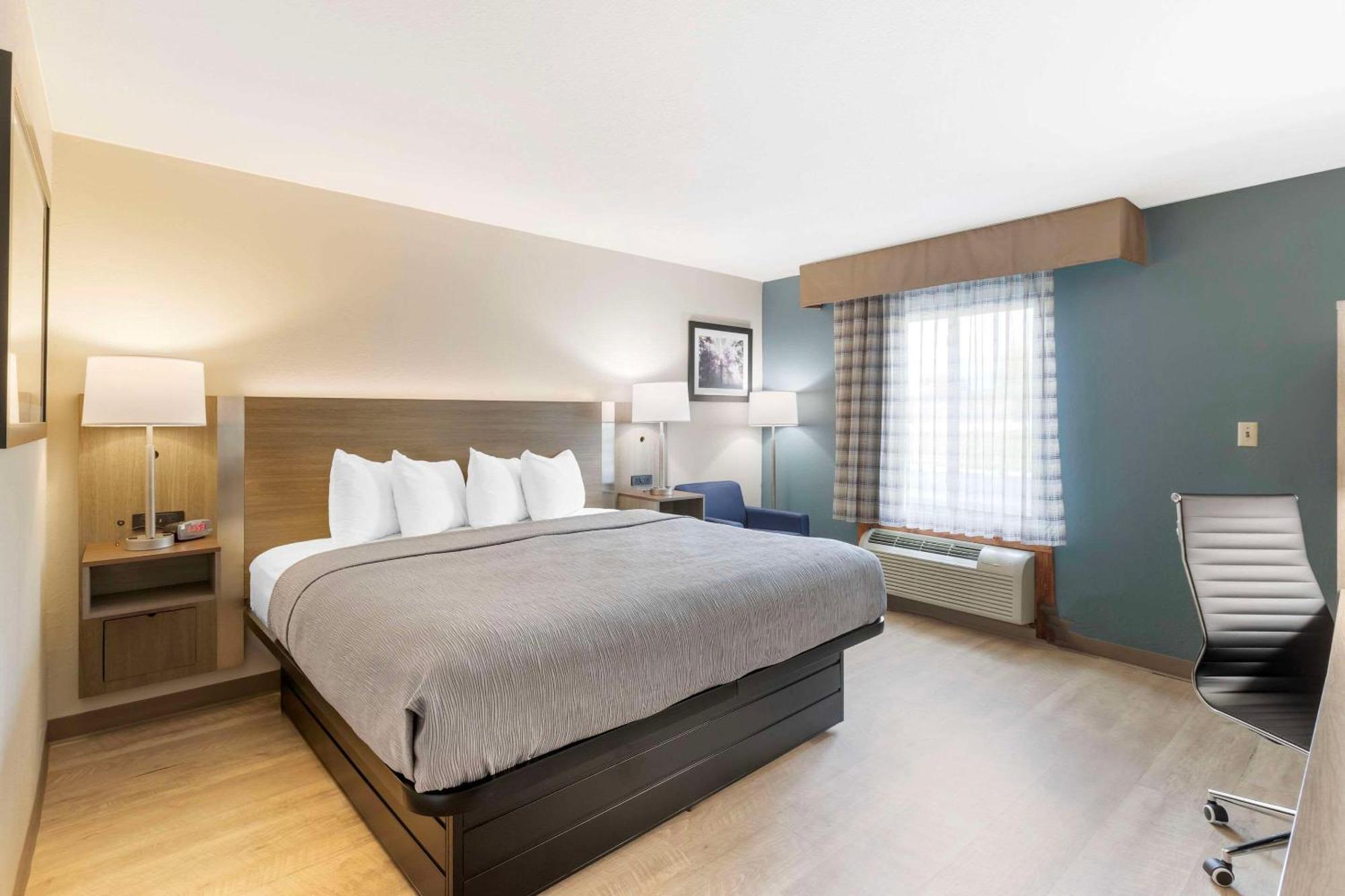 Quality Inn Newton At I-80 מראה חיצוני תמונה