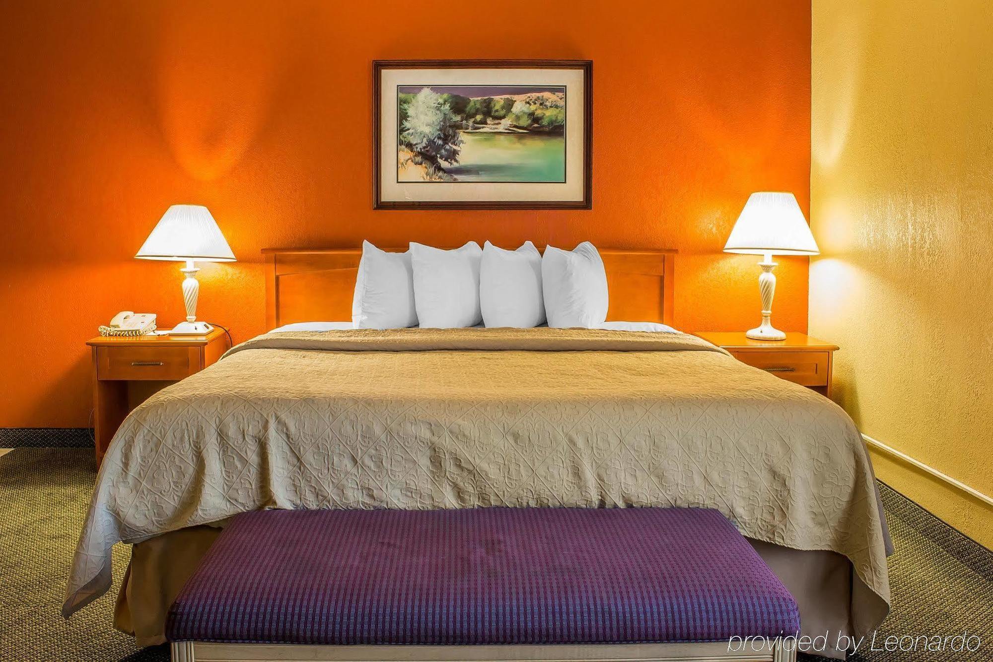 Quality Inn Newton At I-80 מראה חיצוני תמונה